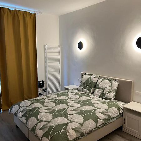 Riverbank Guest House Намюр Екстериор снимка