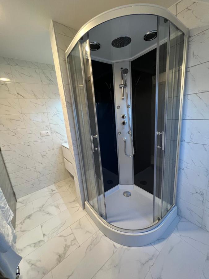 Riverbank Guest House Намюр Екстериор снимка