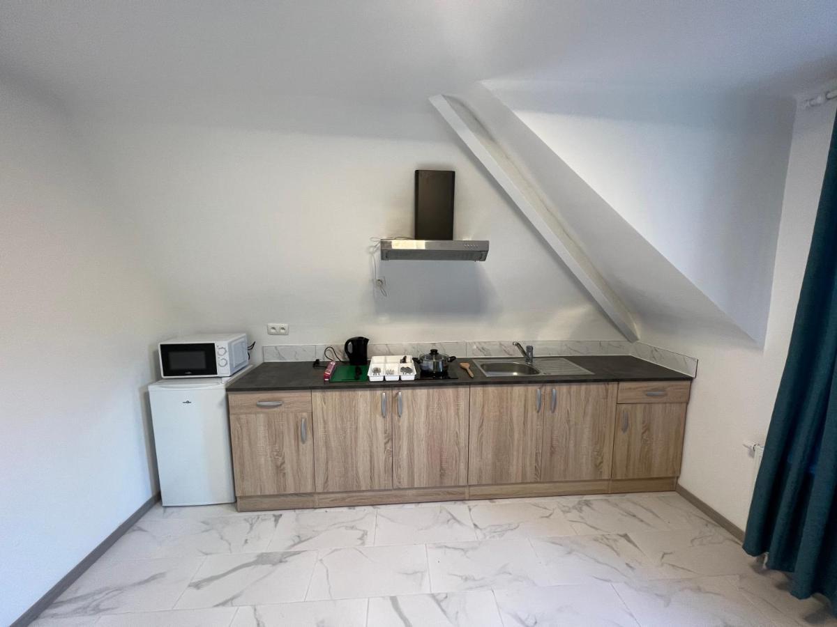 Riverbank Guest House Намюр Екстериор снимка