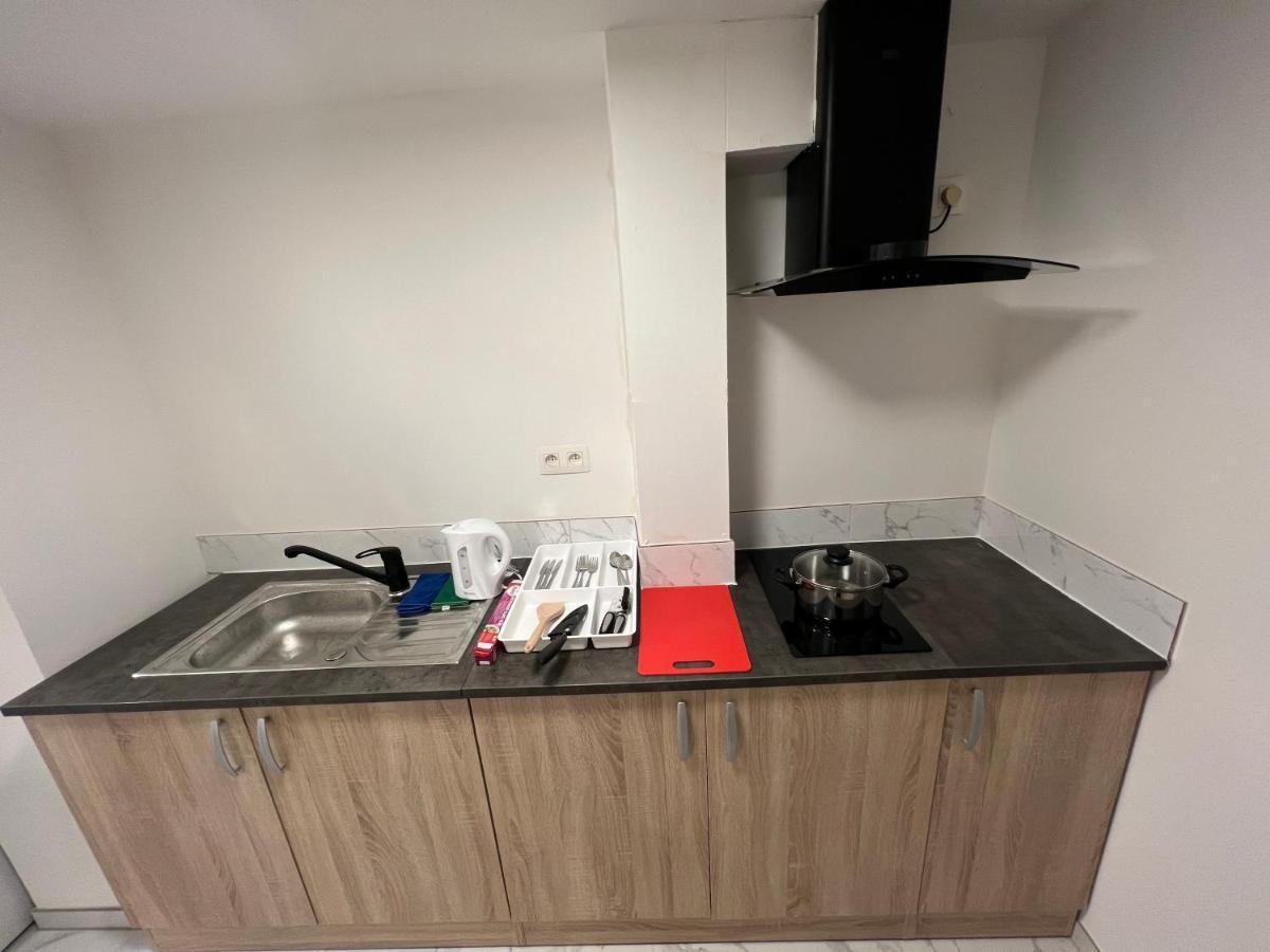 Riverbank Guest House Намюр Екстериор снимка