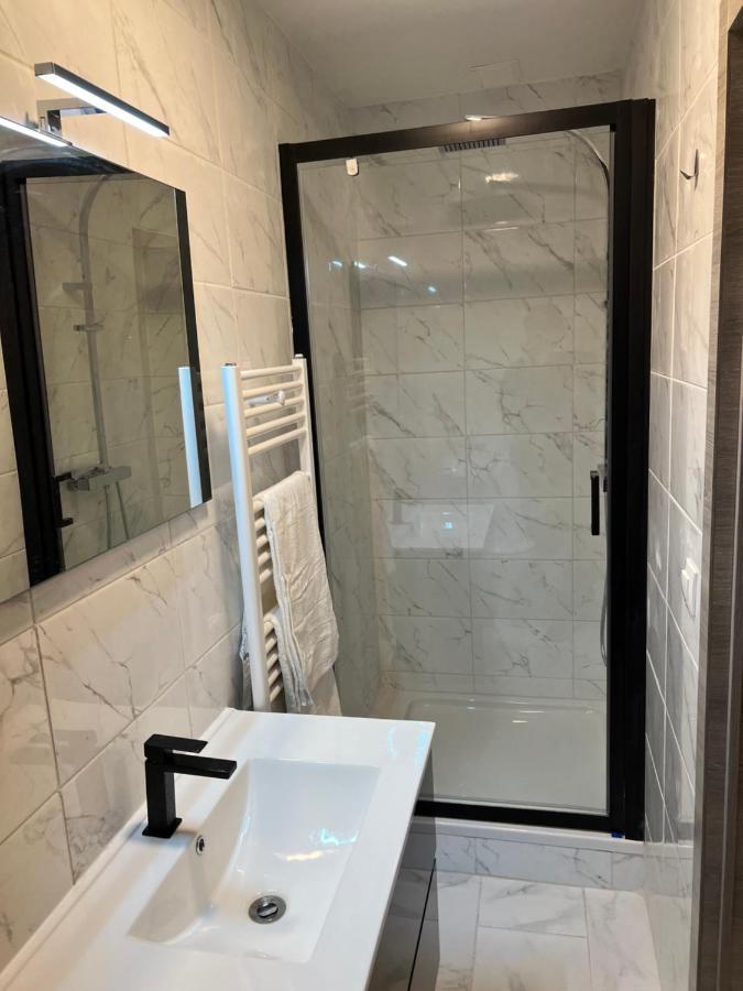 Riverbank Guest House Намюр Екстериор снимка