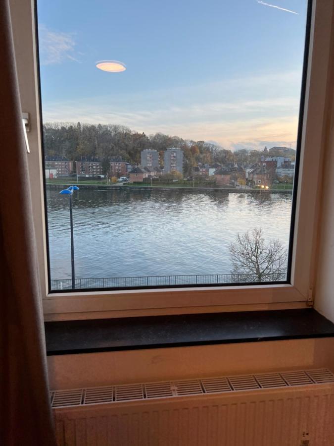 Riverbank Guest House Намюр Екстериор снимка
