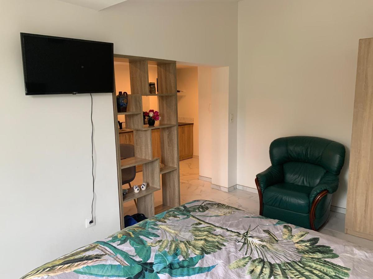 Riverbank Guest House Намюр Екстериор снимка